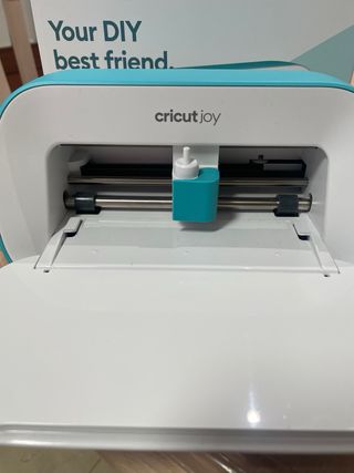 Cricut Joy + herramientas + vinilos