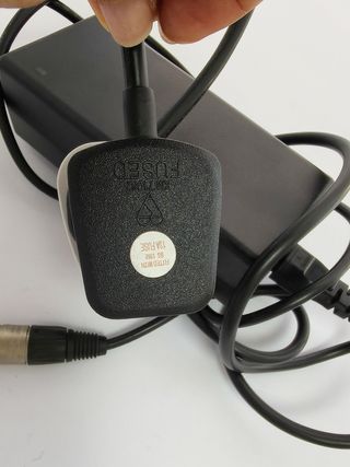 Cargador de batería para bici eléctrica 36V