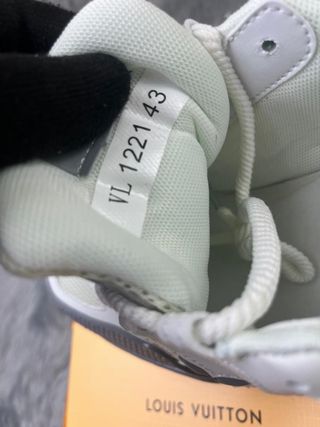 Louis Vuitton Skater Grises Talla 43