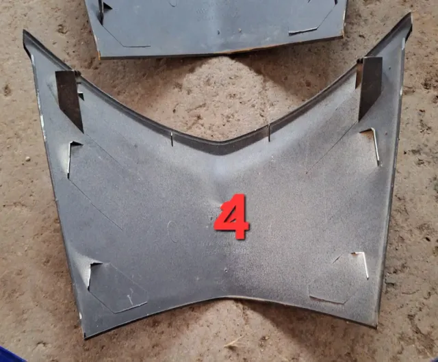 Honda Dylan 125-150, tapa frontal.