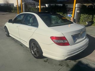 Mercedes-Benz Clase C 2010