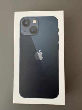 iPhone 13 mini colore nero nella sua confezione originale