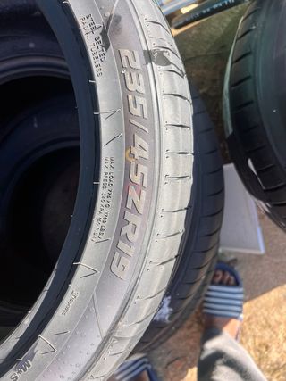 Neumático Lanvigator Catchpower Plus 235/45ZR19 99