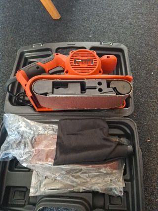 Lijadora de banda con maletín