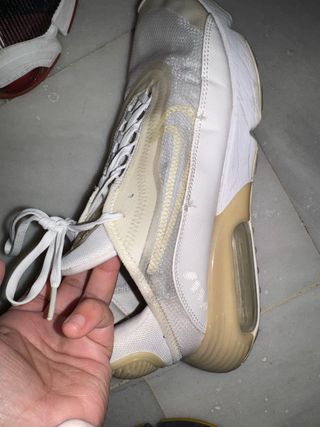 Botines Nike Beige y Blanco