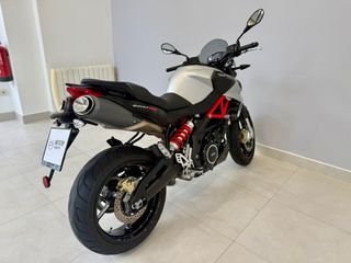 Aprilia Shiver 900