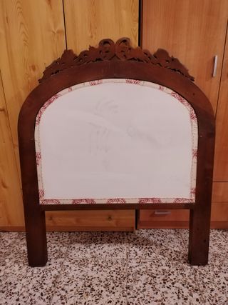 CABECERO DE MADERA TAPIZADO