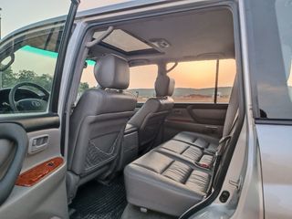 Toyota Land Cruiser 100 2005