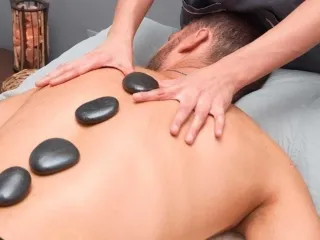 MASAJISTA TITULADO Masajes Tántricos y Emocionales