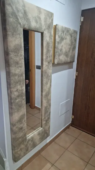 Espejo de entrada con marco de tela Más tapadera