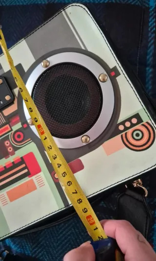 Borsa a tracolla a forma di radio vintage