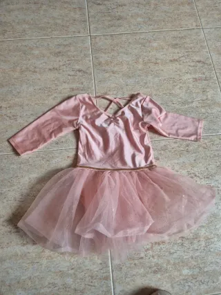 2 Vestidos de bailarina con tutú y estrellas