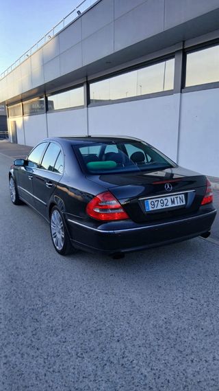 Mercedes-Benz Clase E 2005