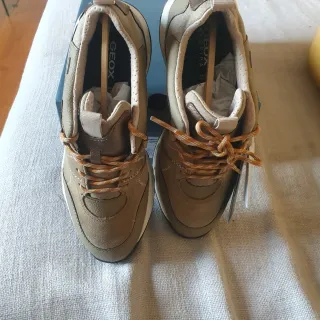 Scarpe Geox Beige/Oro