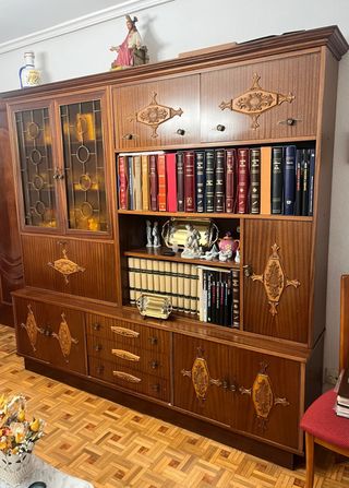 MUEBLE DE SALON MADERA Y CRISTAL