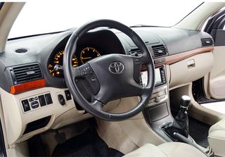 Toyota Avensis 2006