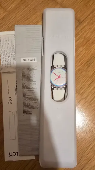 Reloj Swatch SKIN Analógico Blanco Multicolor