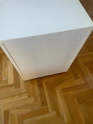 Cajonera blanca con ruedas