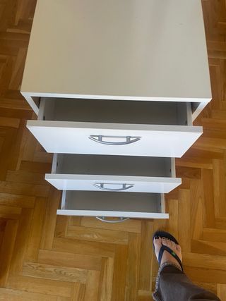 Cajonera blanca con ruedas