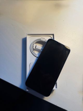 iPhone 13 256GB Azul + Funda