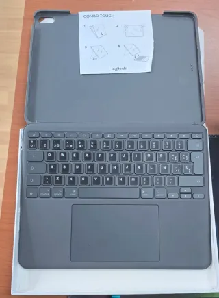 Logitech Combo Touch, Funda Teclado, iPad Air 13"