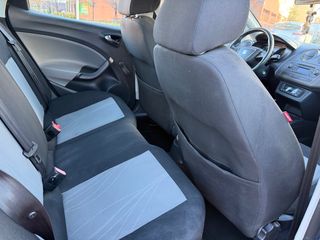 SEAT Ibiza 1.6 TDI 105 CV 5 PUERTAS