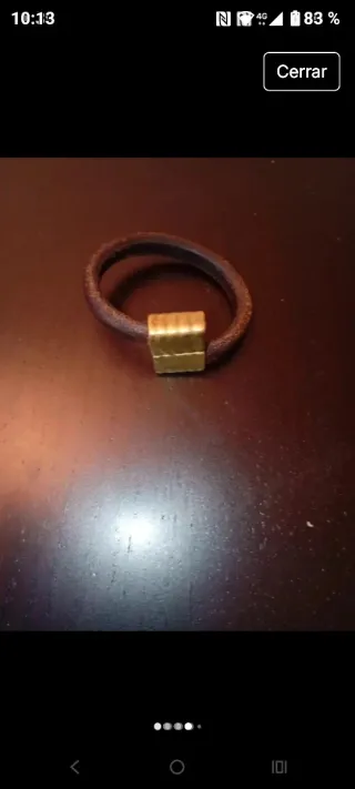 Pulsera Cuero y Adorno Dorado Unisex