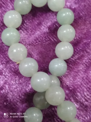 Pulsera de jade con charm de oso