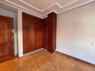 Piso en alquiler en Centro en Gijón