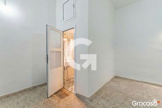Local comercial en venta en La Plana en Esplugues de Llobregat