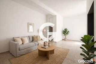 Local comercial en venta en La Plana en Esplugues de Llobregat