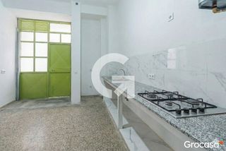 Local comercial en venta en La Plana en Esplugues de Llobregat
