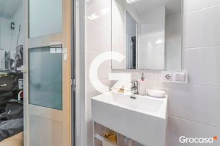 Local comercial en venta en La Plana en Esplugues de Llobregat