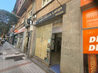 Local comercial en alquiler en El Llano en Gijón