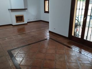 Chalet en alquiler en La Granja-La Colina-Los Pastores en Algeciras