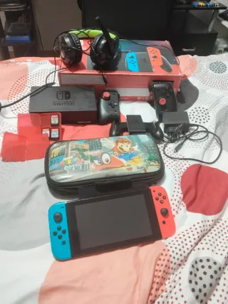 Nintendo Switch Blu/Rosso + Accessori