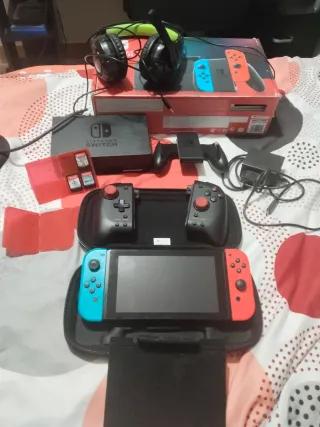 Nintendo Switch Blu/Rosso + Accessori