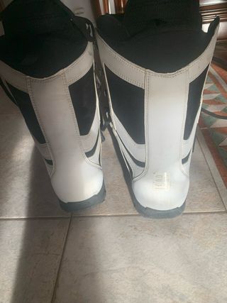 Botas de Snowboard DC Shoes Negras y Blancas