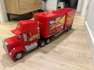 Camión Cars Supermegatruck Pista