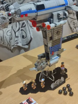 Lego Star Wars 75188 con base exclusiva