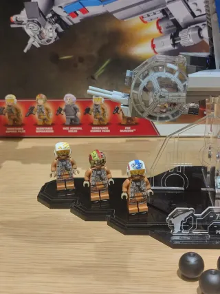Lego Star Wars 75188 con base exclusiva