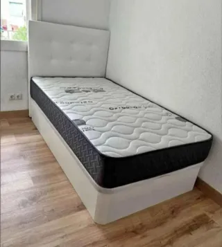 Canapés y colchones nuevos