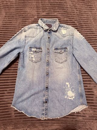 Camisa tejana Zara desgastada