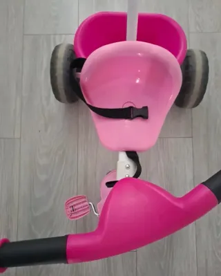Triciclo rosa para bebés