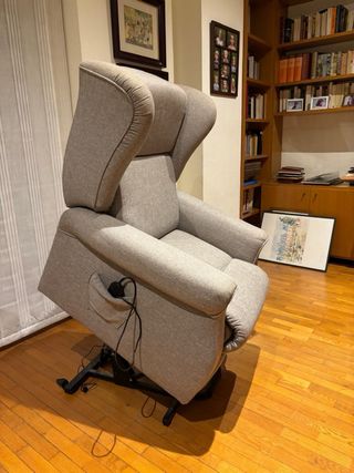 Sillón Eléctrico Reclinable Gris