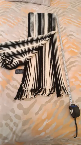 Bufanda H&M rayas blanco y negro