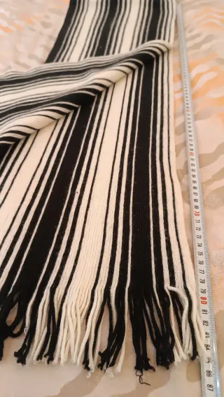 Bufanda H&M rayas blanco y negro