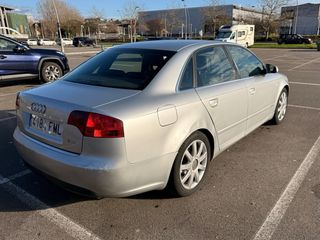 Audi A4 2.0tdi 250.000km (PATINA ALGO EL EMBRAGUE)