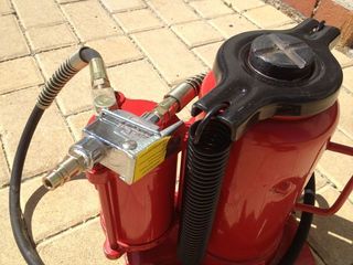 NUEVO: Gato hidro-neumático 20 toneladas