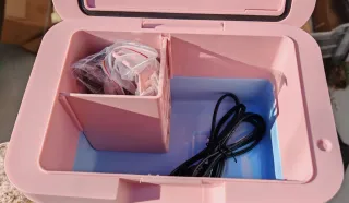 Nevera maquillaje rosa y azul